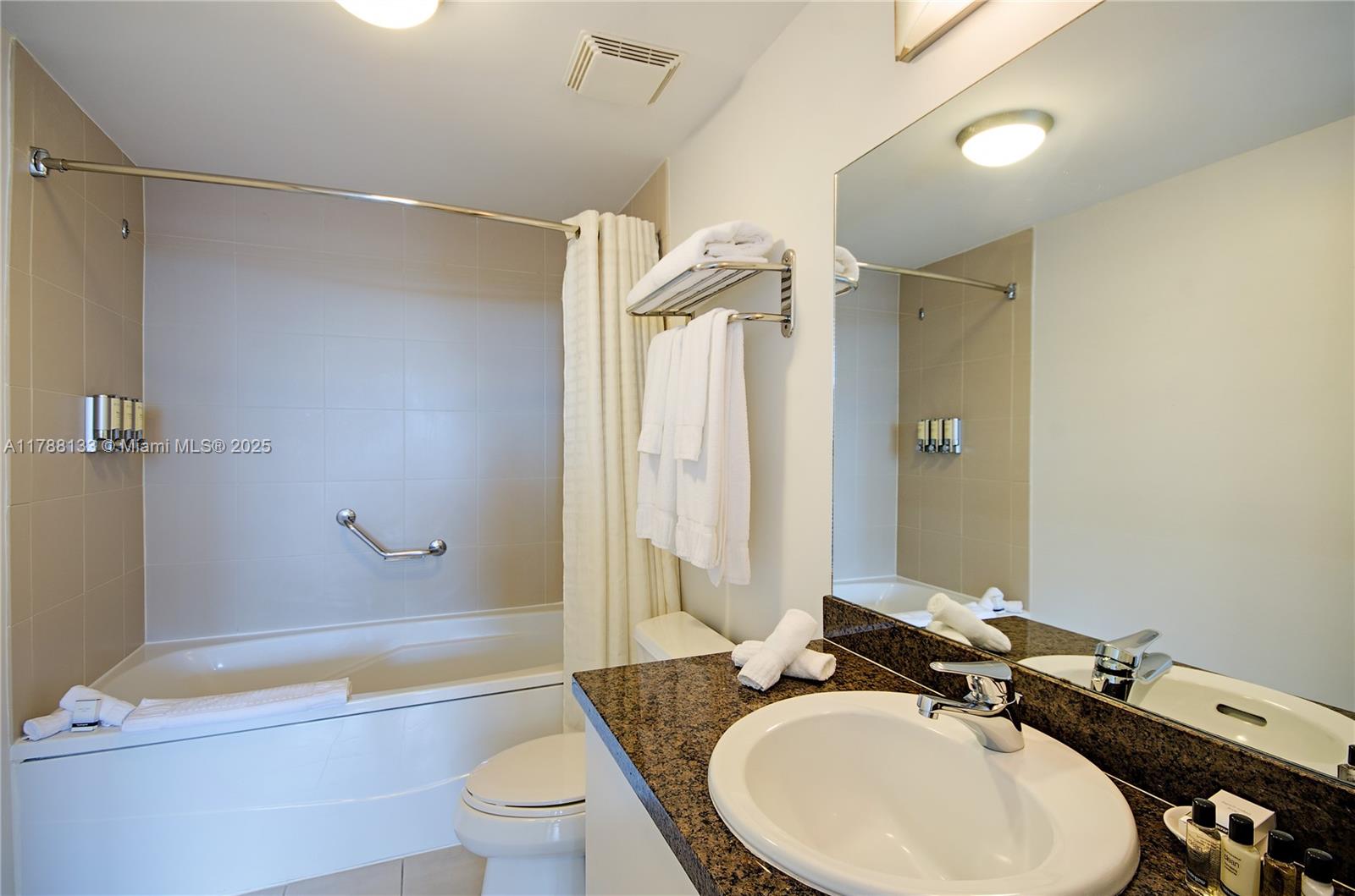 2889 Mcfarlane Rd #1601, Coconut Grove, Florida image 11