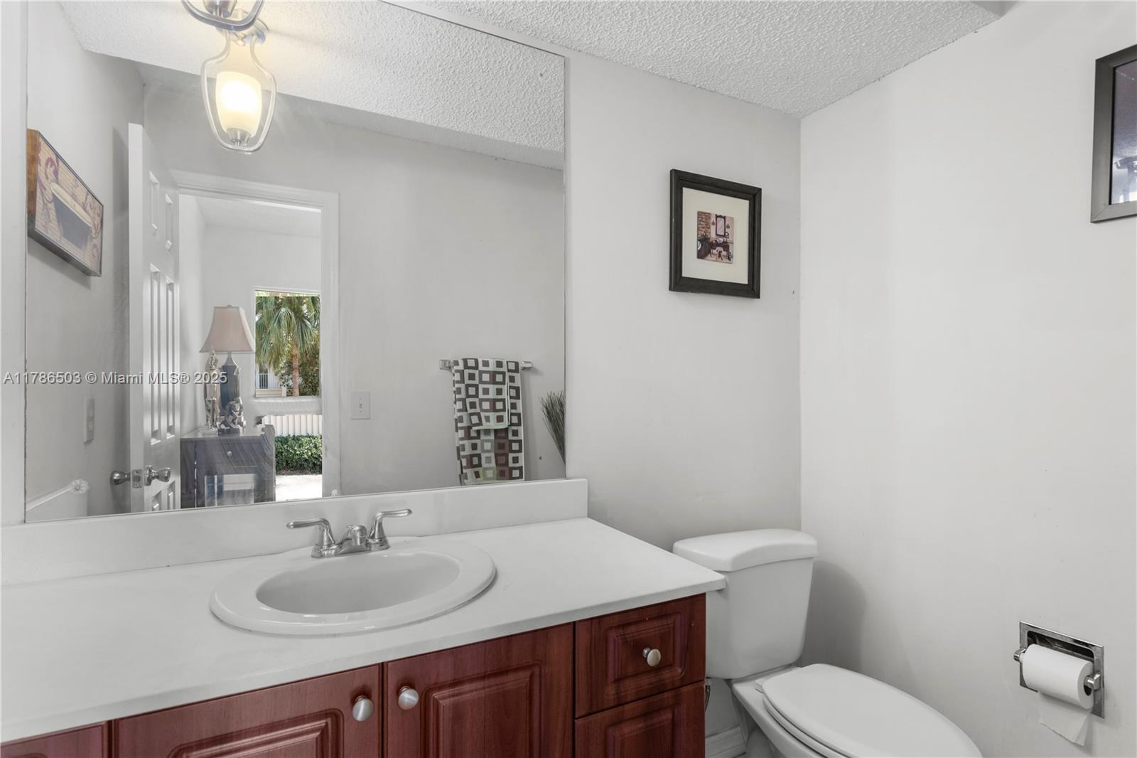 Listing Photo 7