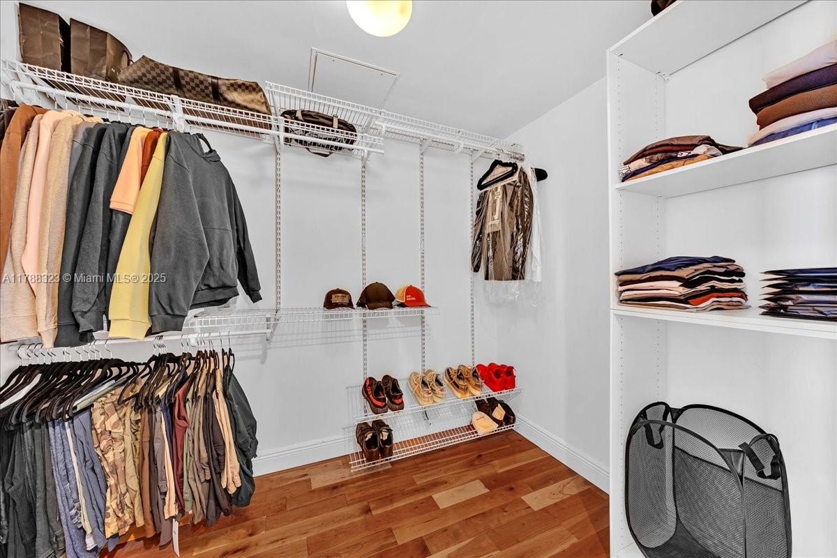 Listing Photo 22