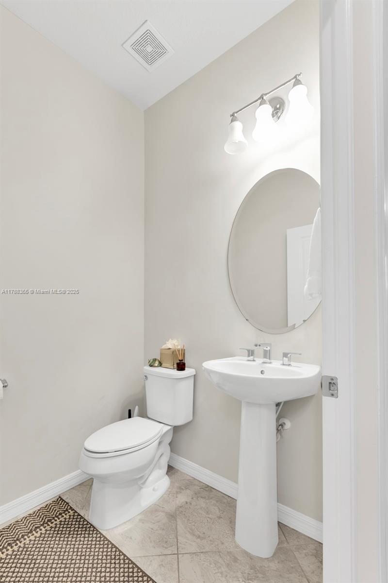 1105 Banyan Dr, Hollywood, Florida image 10