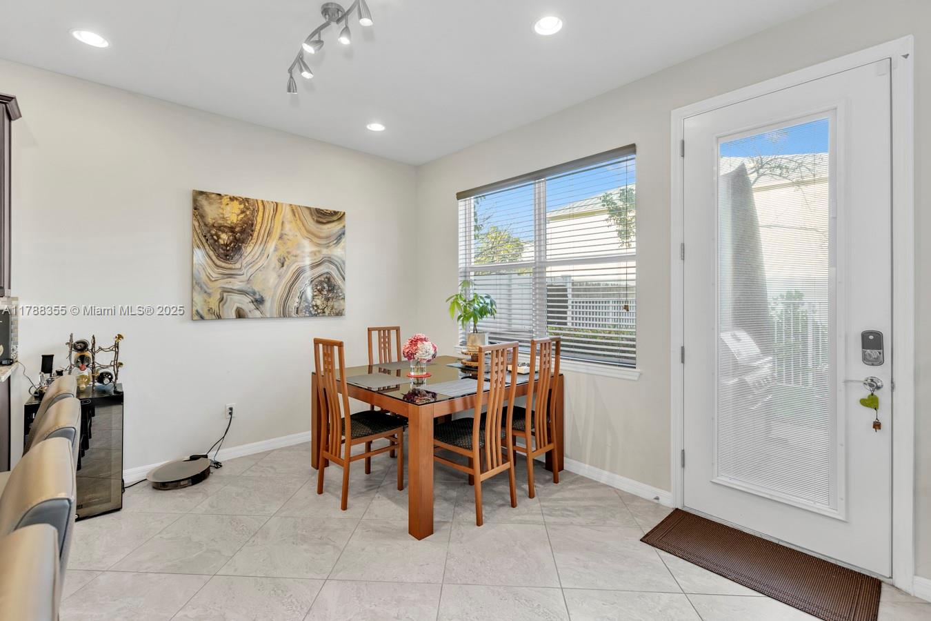 1105 Banyan Dr, Hollywood, Florida image 9