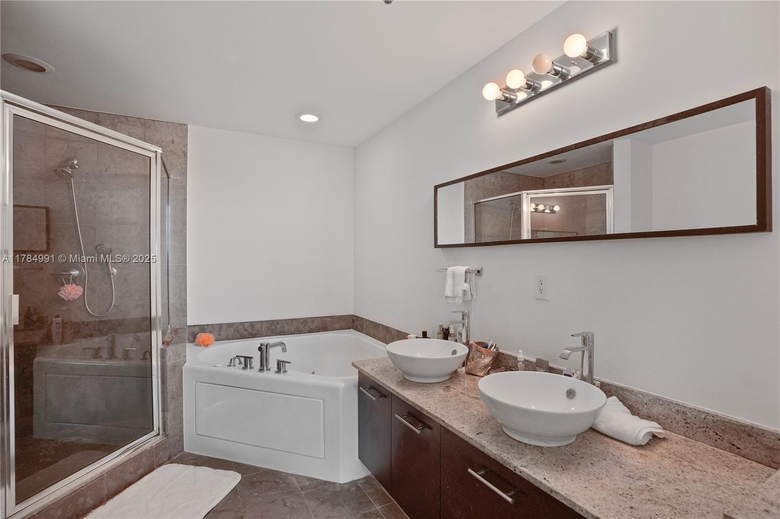 3029 NE 188th St #408, Aventura, Florida image 30