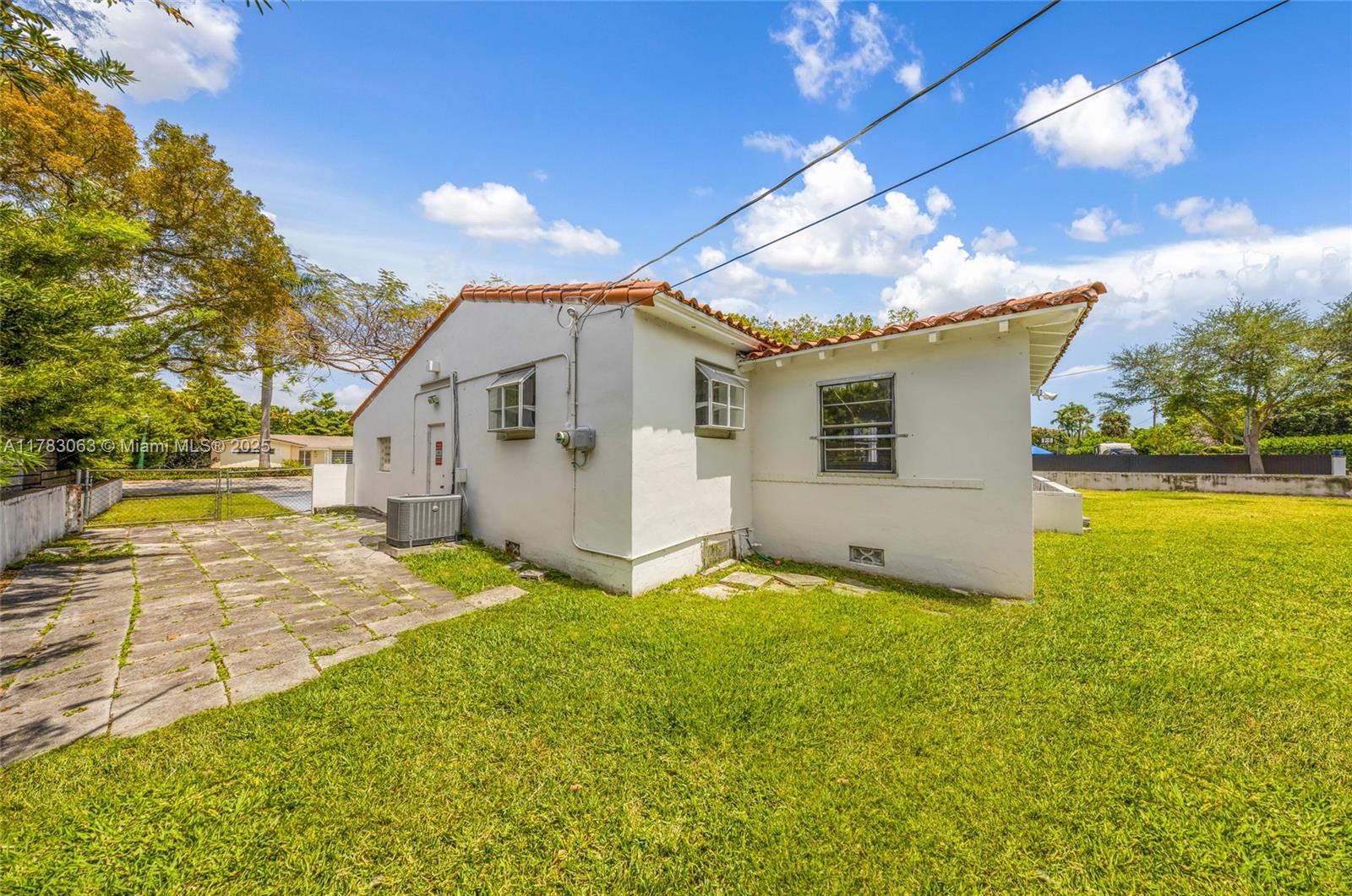 790 NE 96th St, Miami Shores, Florida image 23