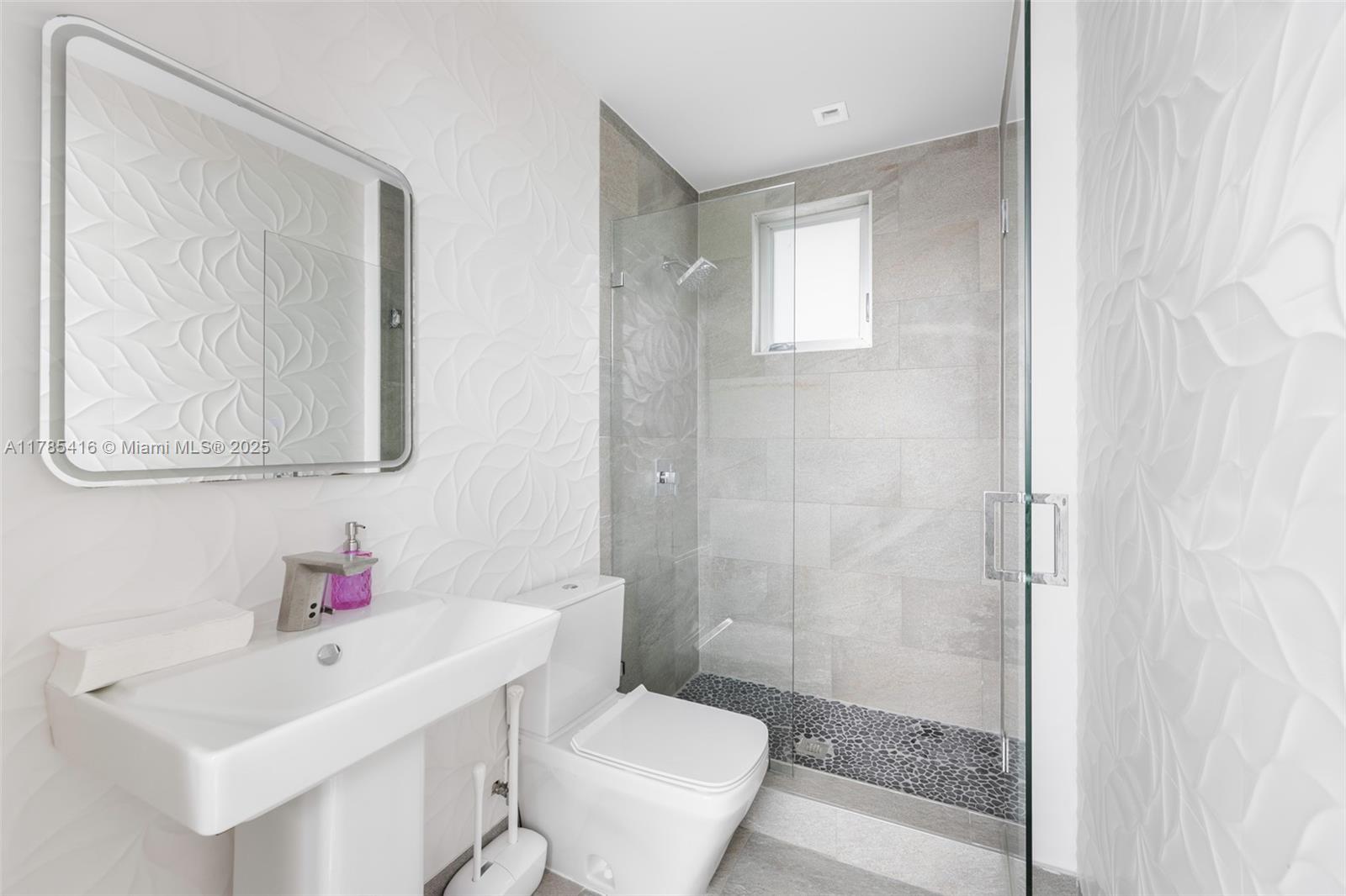 8249 NW 33rd Ter, Doral, Florida image 26