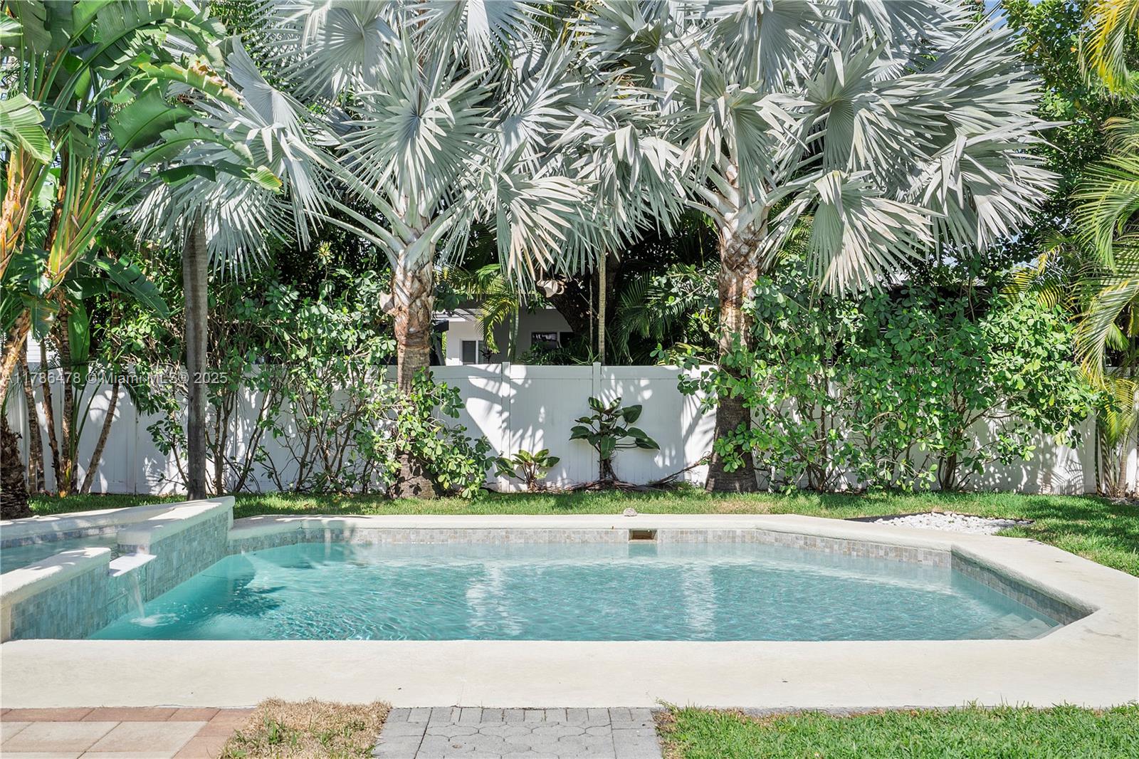 8934 Harding Ave, Surfside, Florida image 36