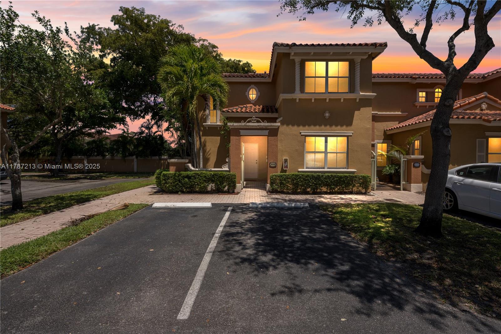 Property photo # 0
