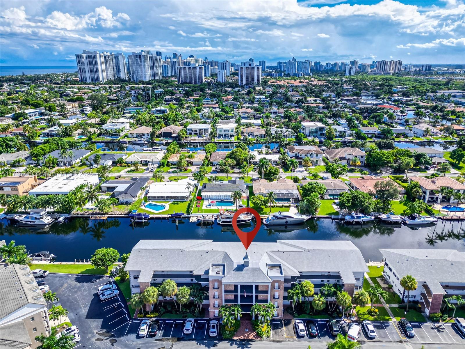 455 Paradise Isle Blvd #106, Hallandale Beach, Florida image 27