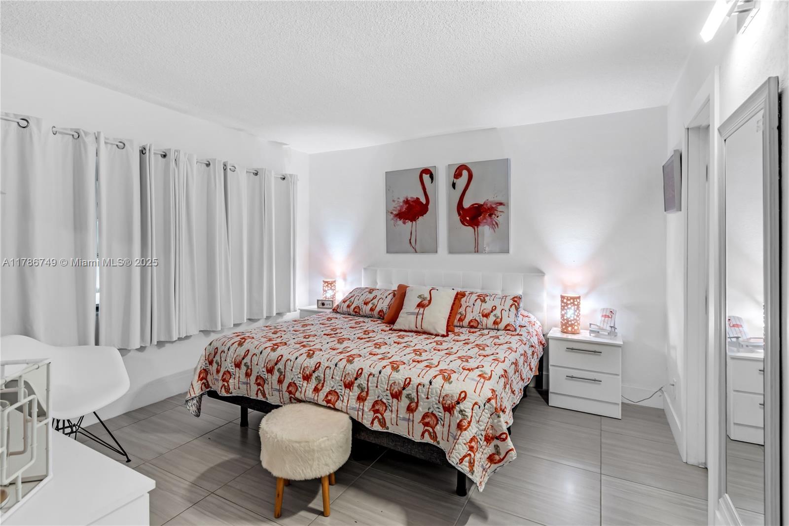 455 Paradise Isle Blvd #106, Hallandale Beach, Florida image 8