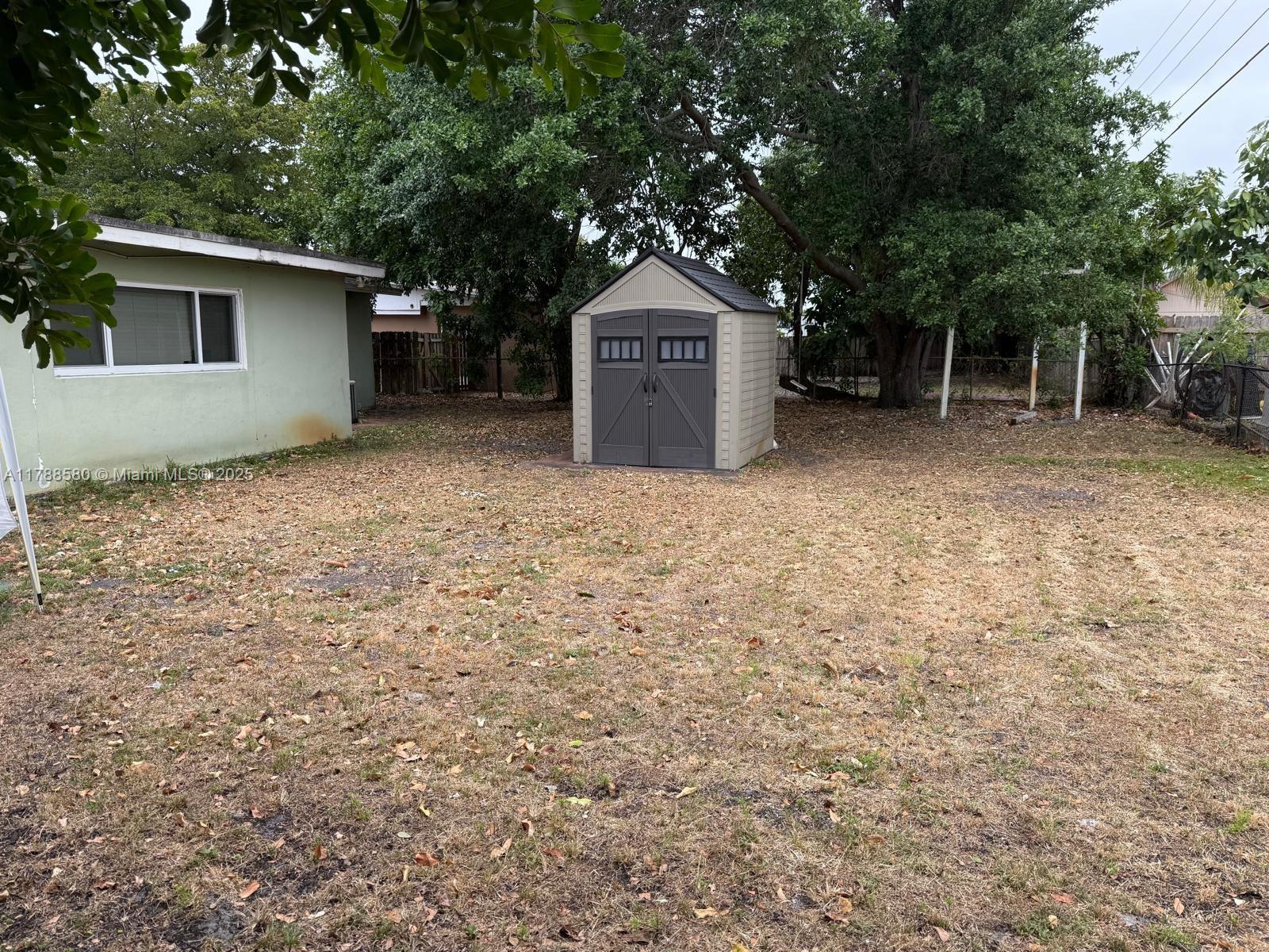 6472 Johnson St, Hollywood, Florida image 19