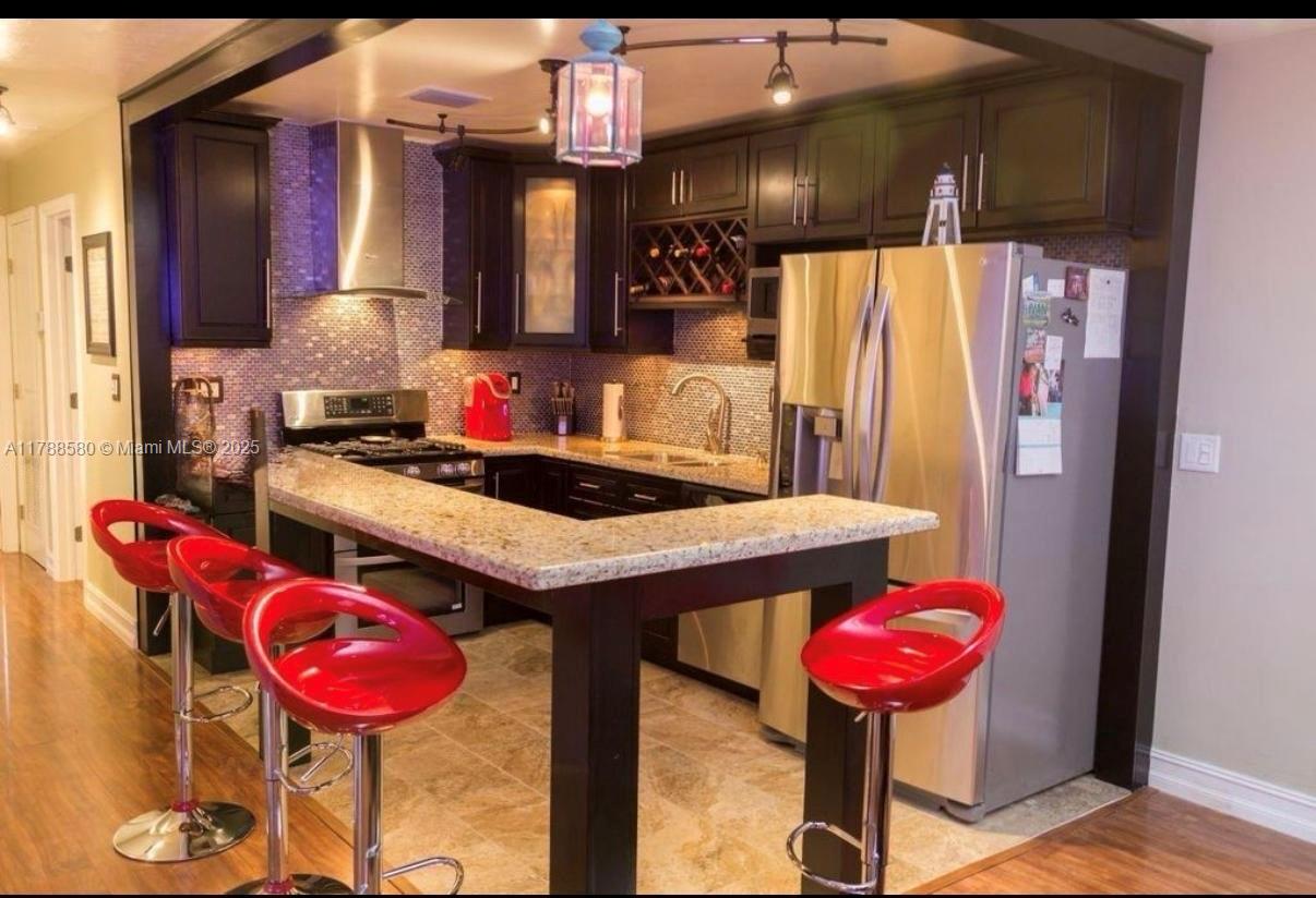 6472 Johnson St, Hollywood, Florida image 5