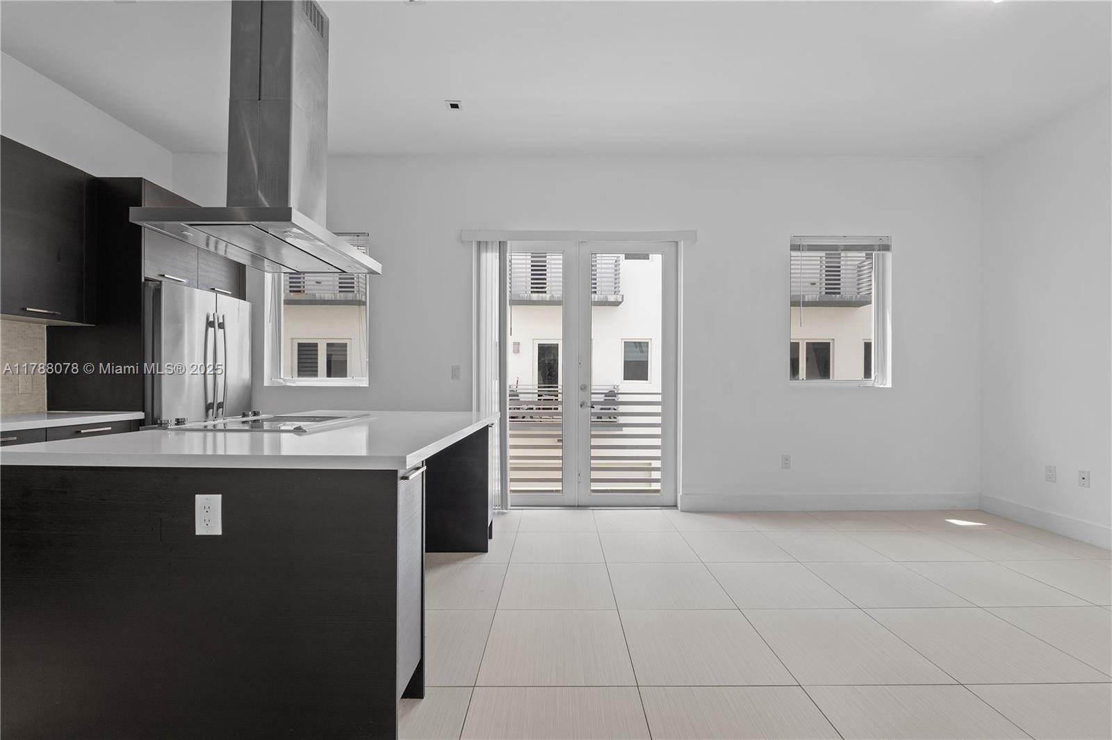 9161 NW 33rd St, Doral, Florida image 24