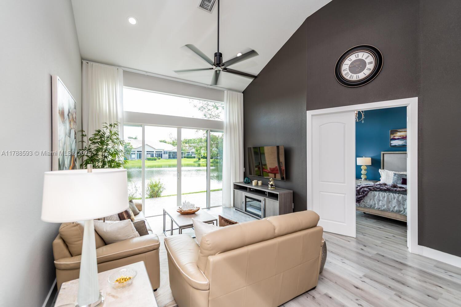 5134 W Madison Lakes Cir W, Davie, Florida image 19
