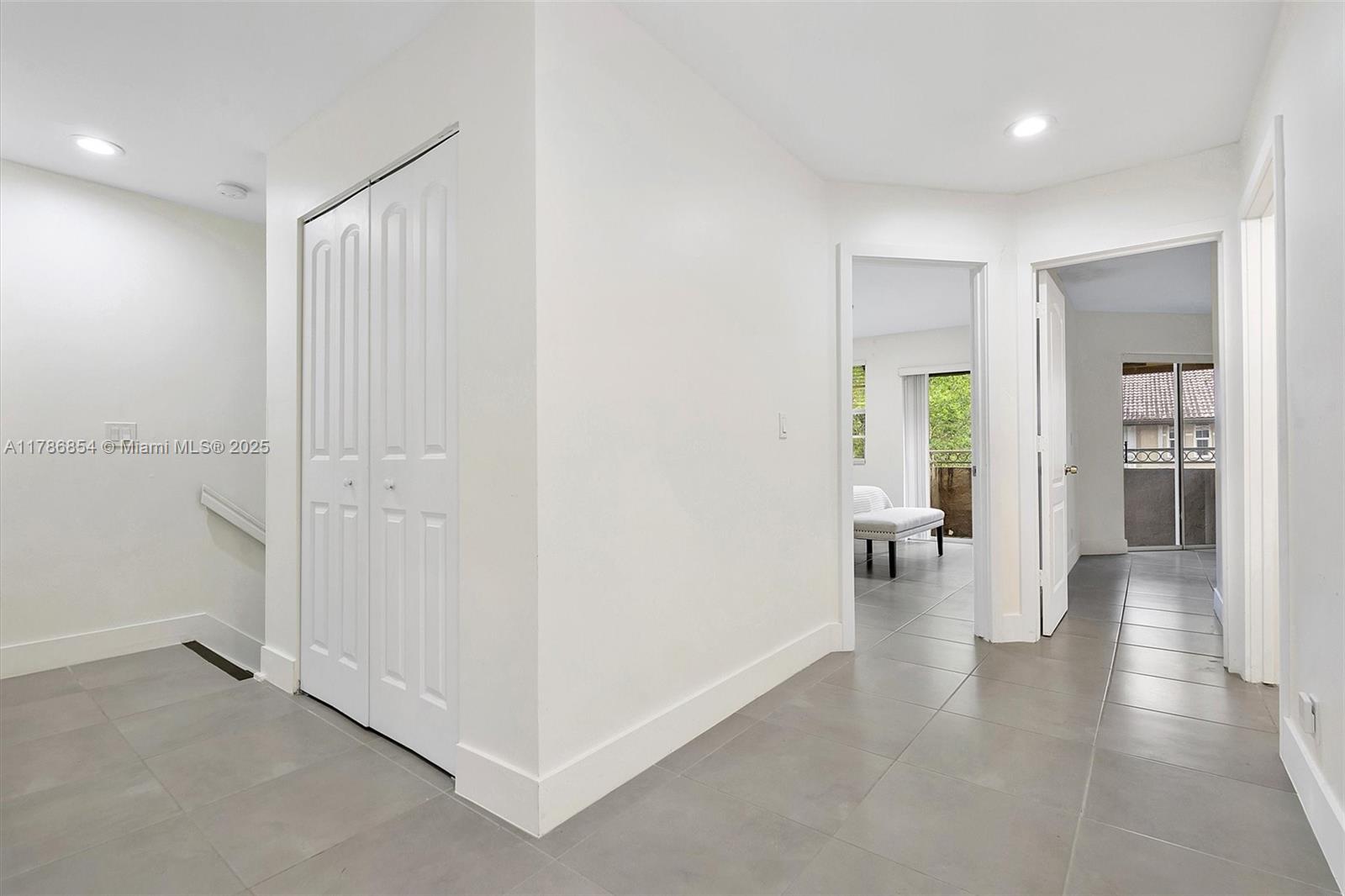 5001 Riverside Dr #303, Coral Springs, Florida image 29