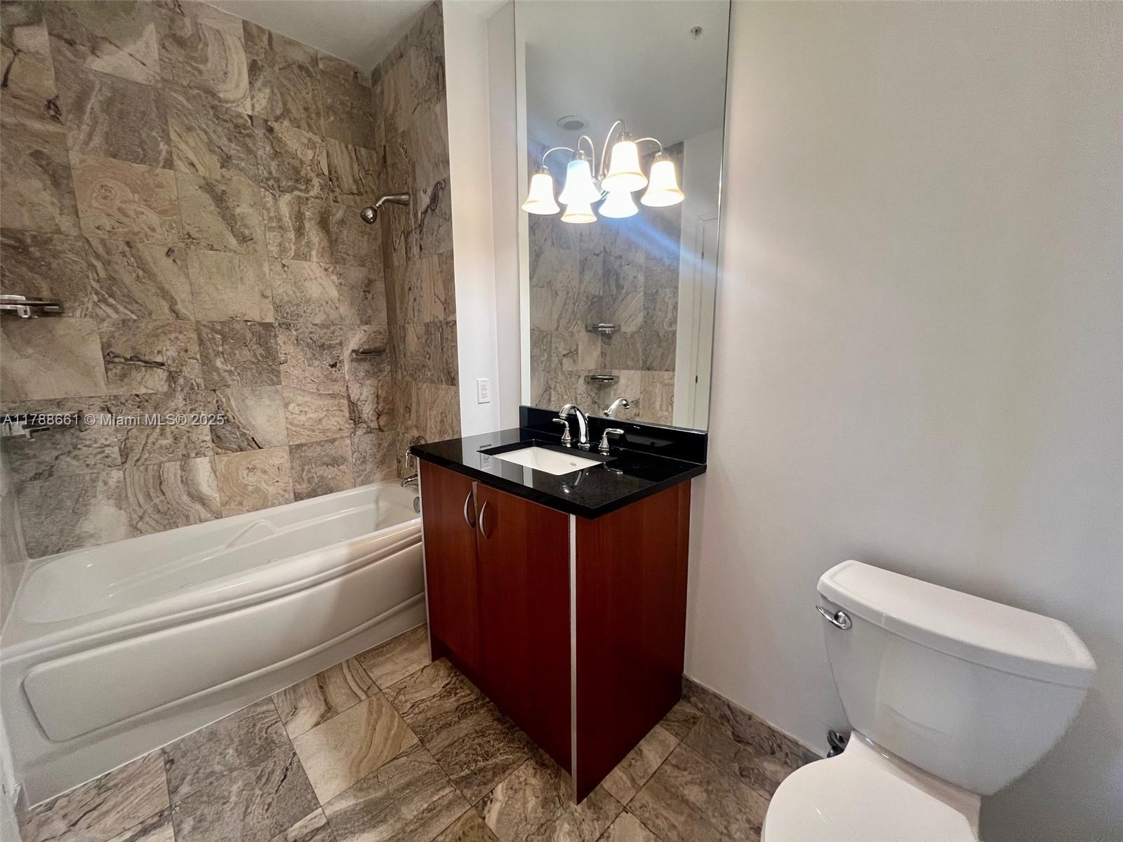 300 S Biscayne Blvd #PH-3907, Miami FL 33131