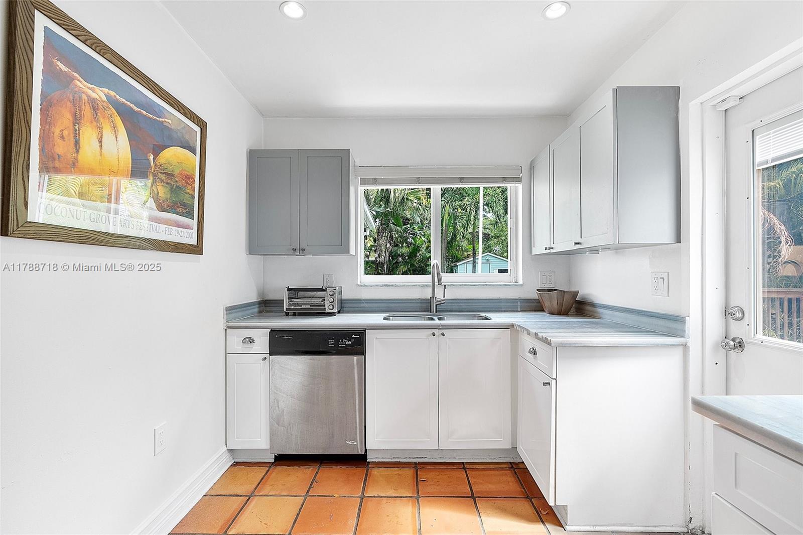 1055 NE 120th St, Biscayne Park, Florida image 18