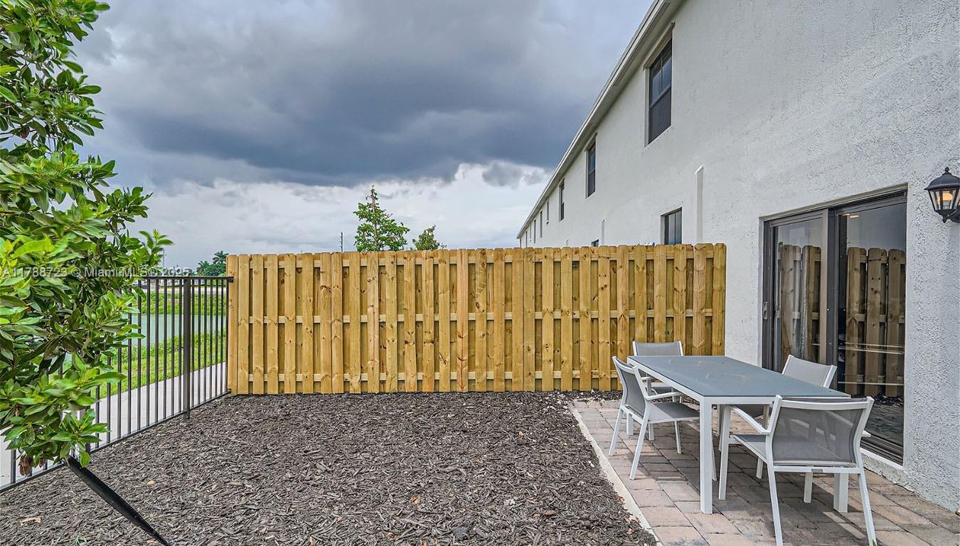 1472 NE 3rd Avenue, Florida City, Florida image 21