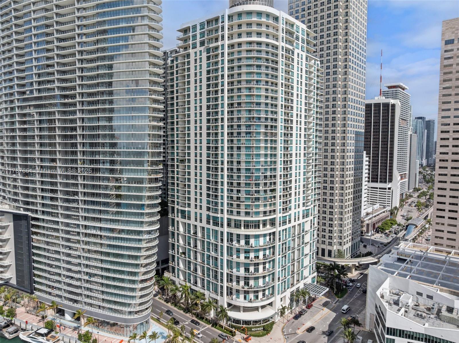 300 Biscayne Blvd Unit L-802, Miami, Florida 33131
