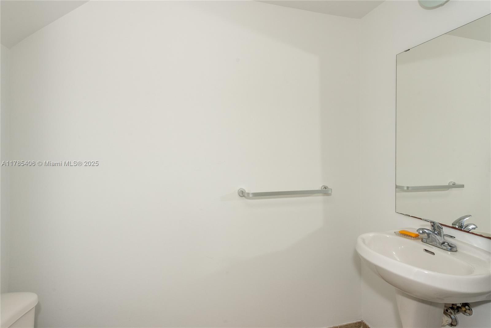 Listing Photo 13