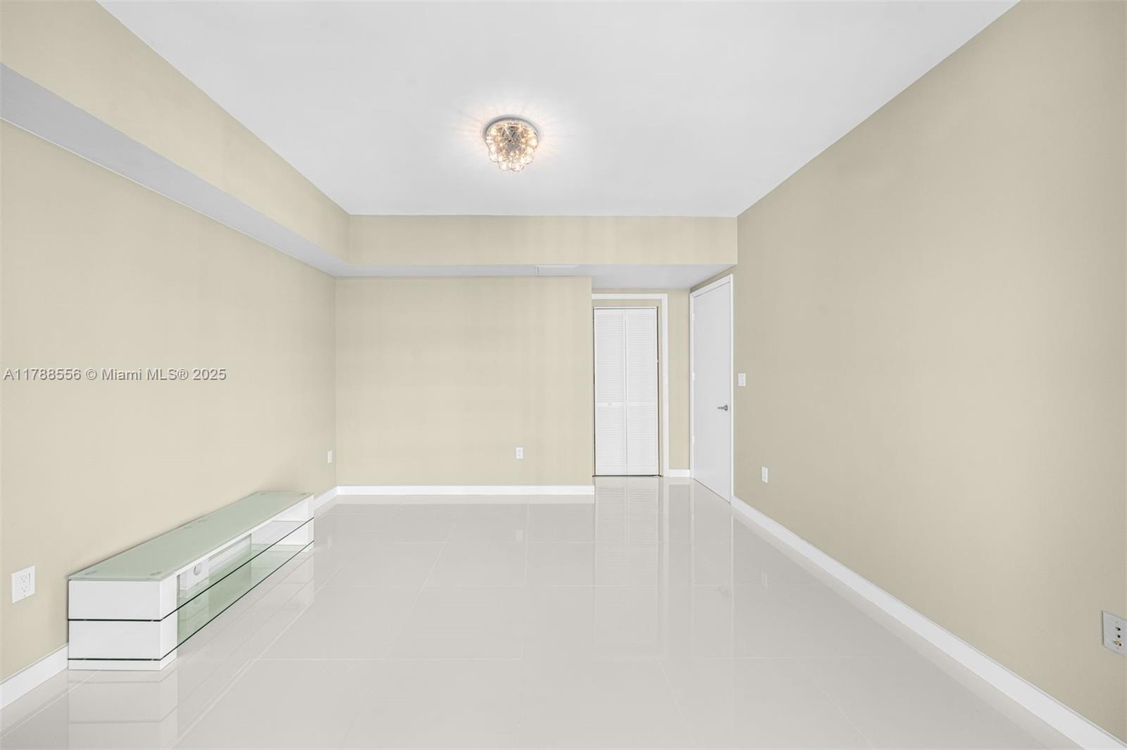 495 Brickell Ave #5208, Miami FL 33131