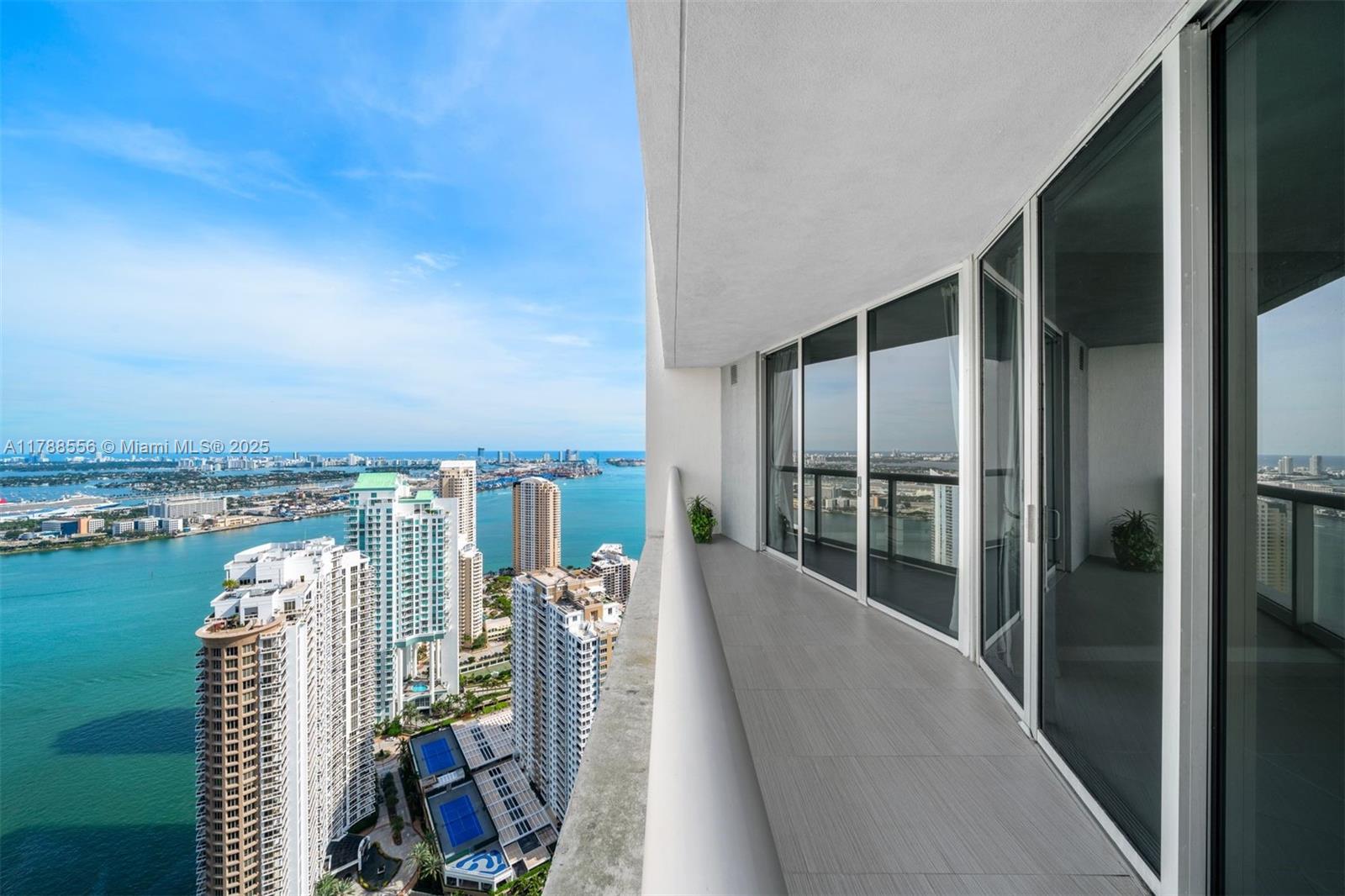 495 Brickell Ave #5208, Miami FL 33131