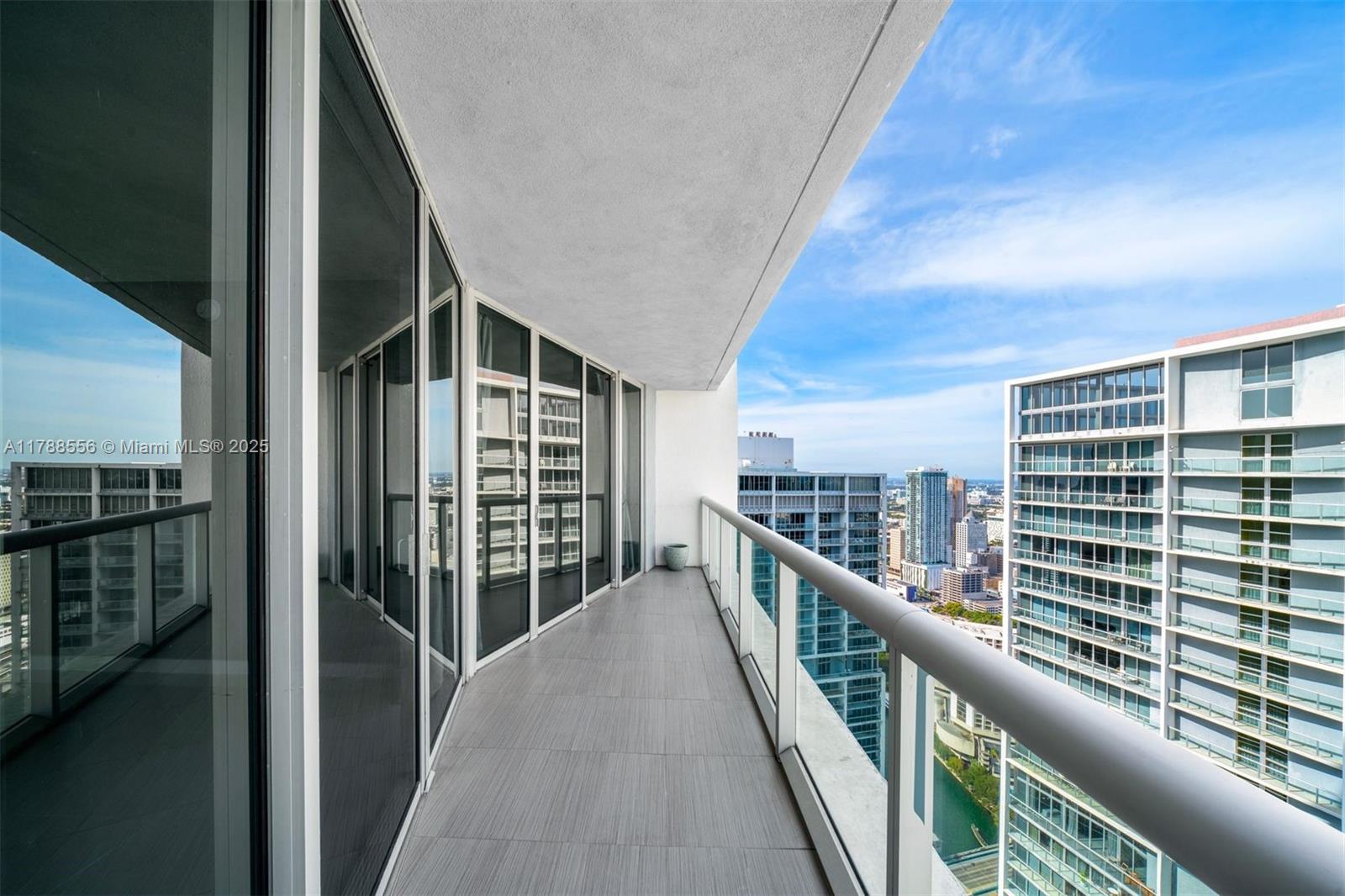 495 Brickell Ave #5208, Miami FL 33131