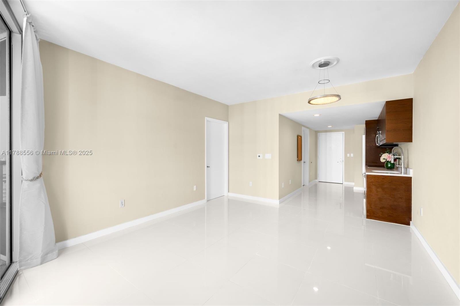 495 Brickell Ave #5208, Miami FL 33131