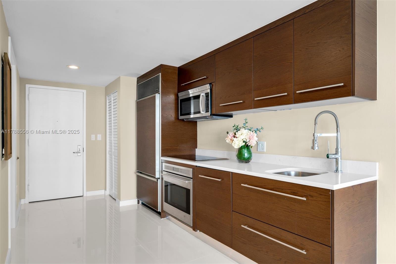 495 Brickell Ave #5208, Miami FL 33131