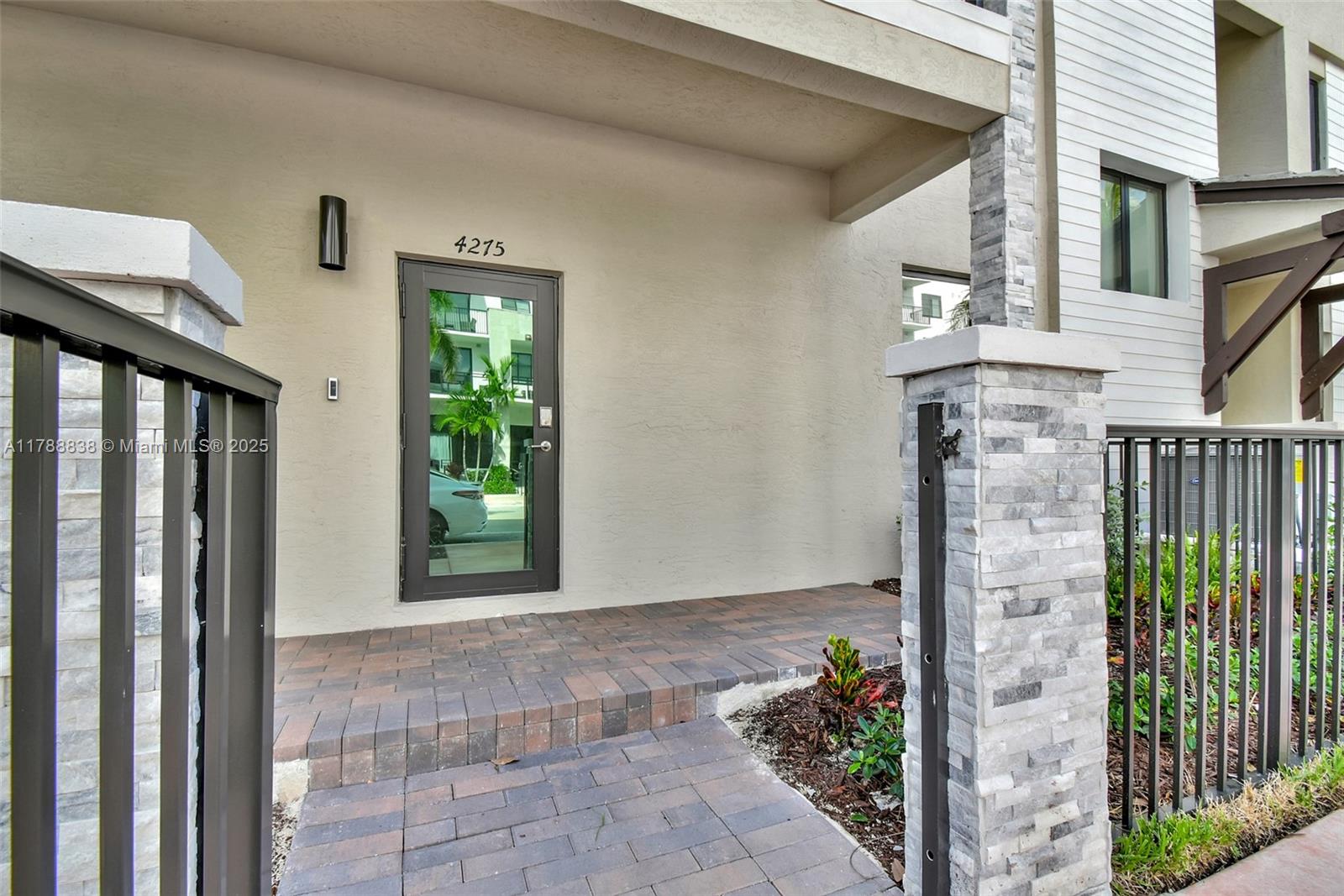 Property photo # 4