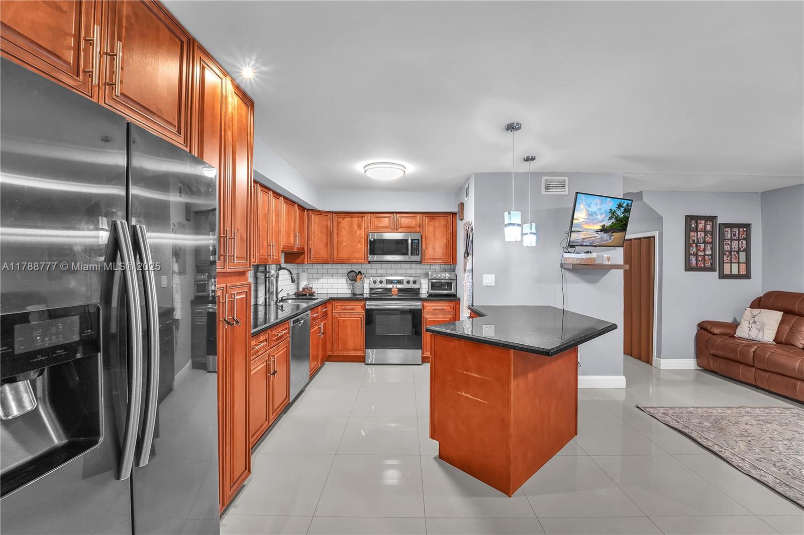 19 Madrid Ln #2-13, Davie, Florida image 11