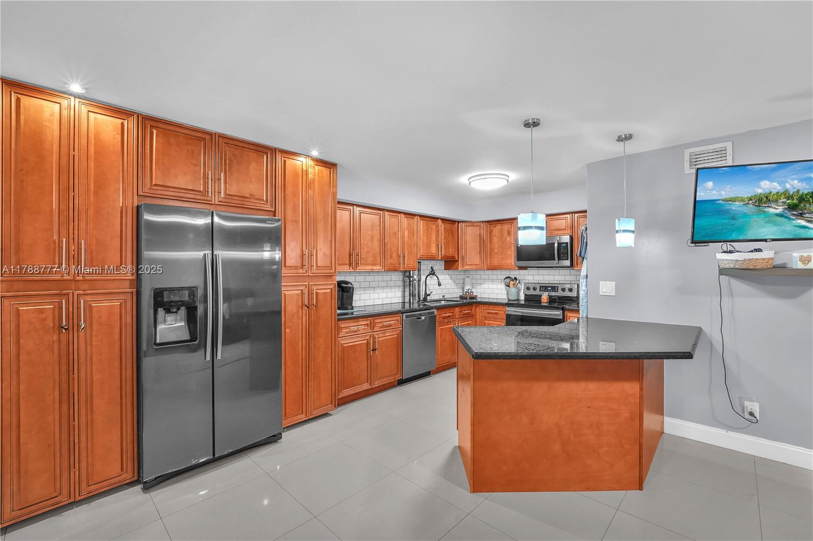 19 Madrid Ln #2-13, Davie, Florida image 14