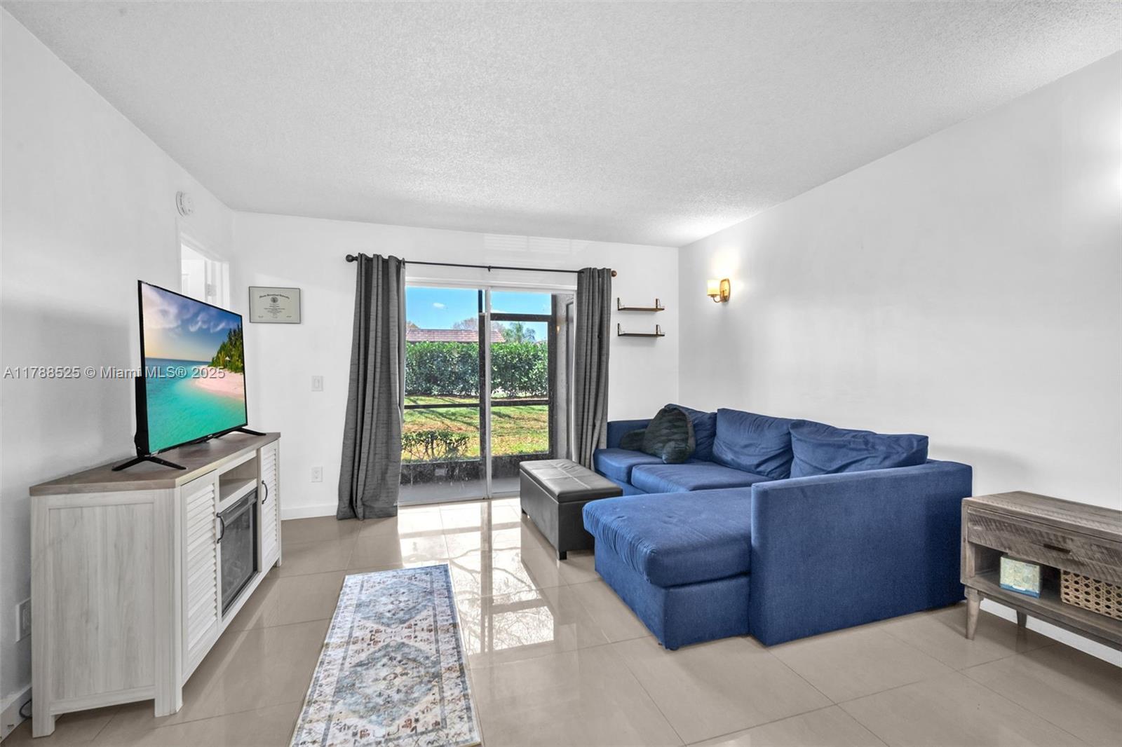 10457 NW 8th St #105, Pembroke Pines, Florida image 14