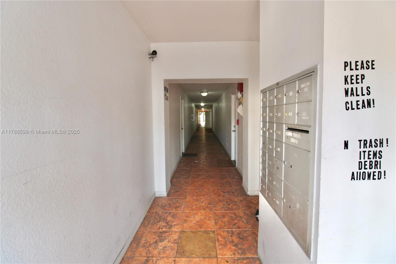 Listing Photo 12