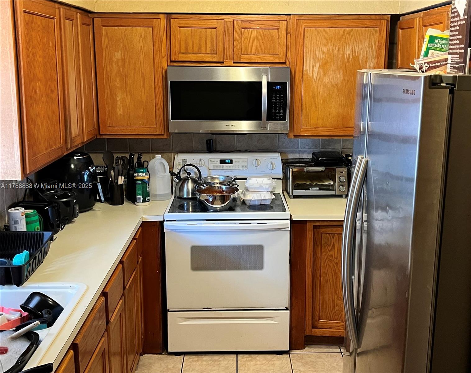 3530 NW 194th Ter, Miami Gardens, Florida image 11