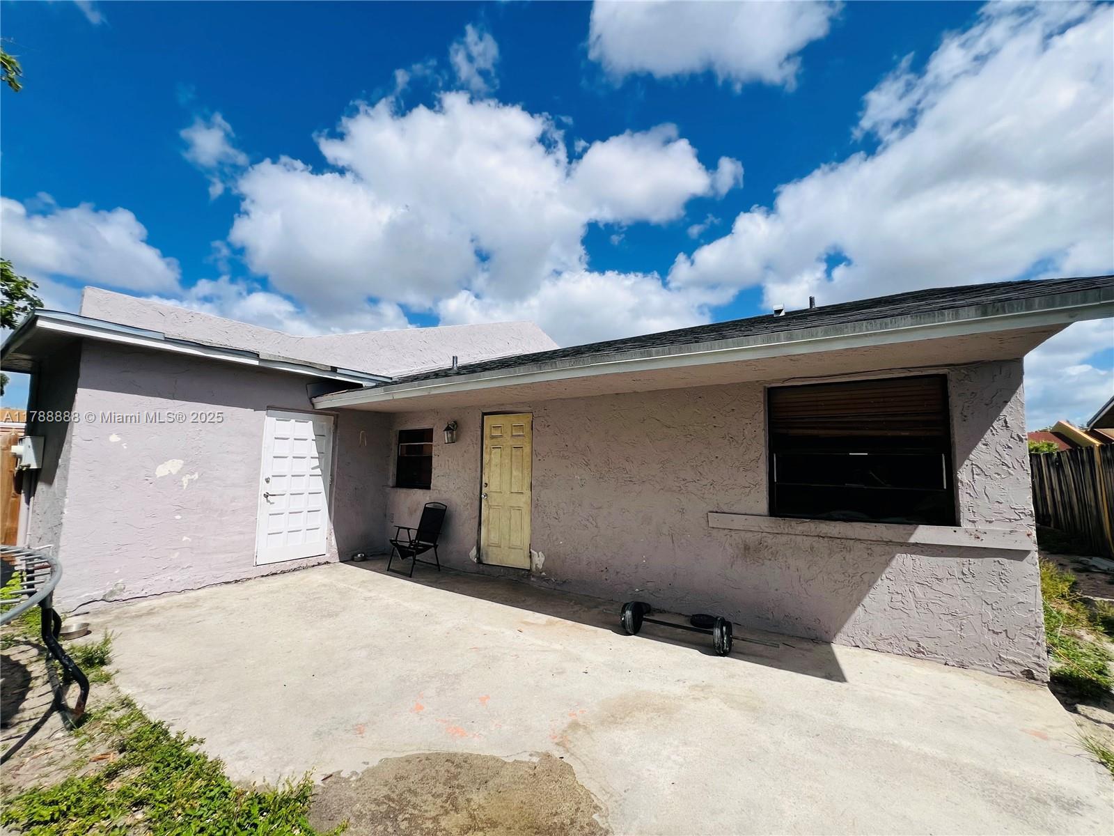 3530 NW 194th Ter, Miami Gardens, Florida image 16