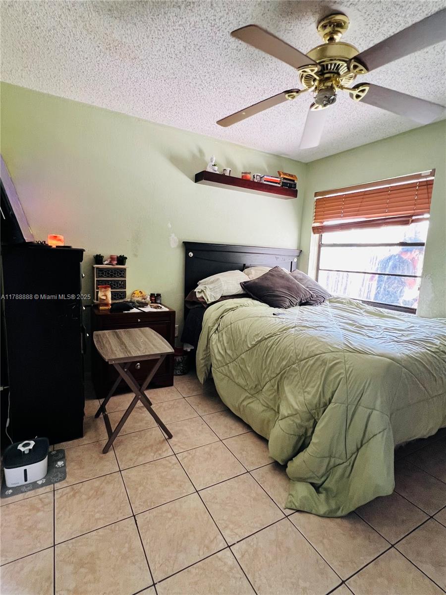 3530 NW 194th Ter, Miami Gardens, Florida image 17
