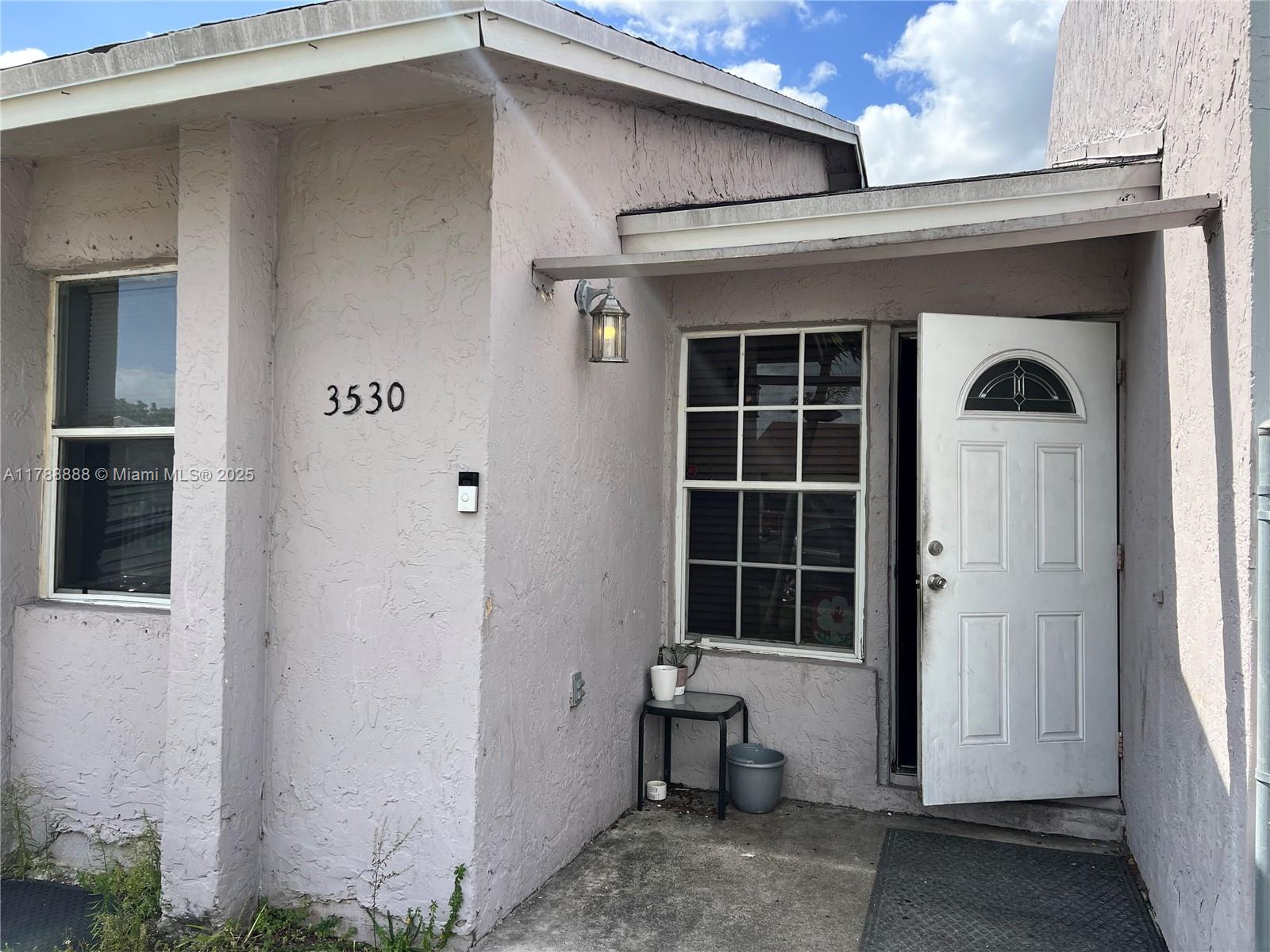 3530 NW 194th Ter, Miami Gardens, Florida image 3