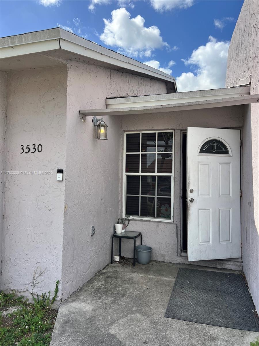 3530 NW 194th Ter, Miami Gardens, Florida image 4