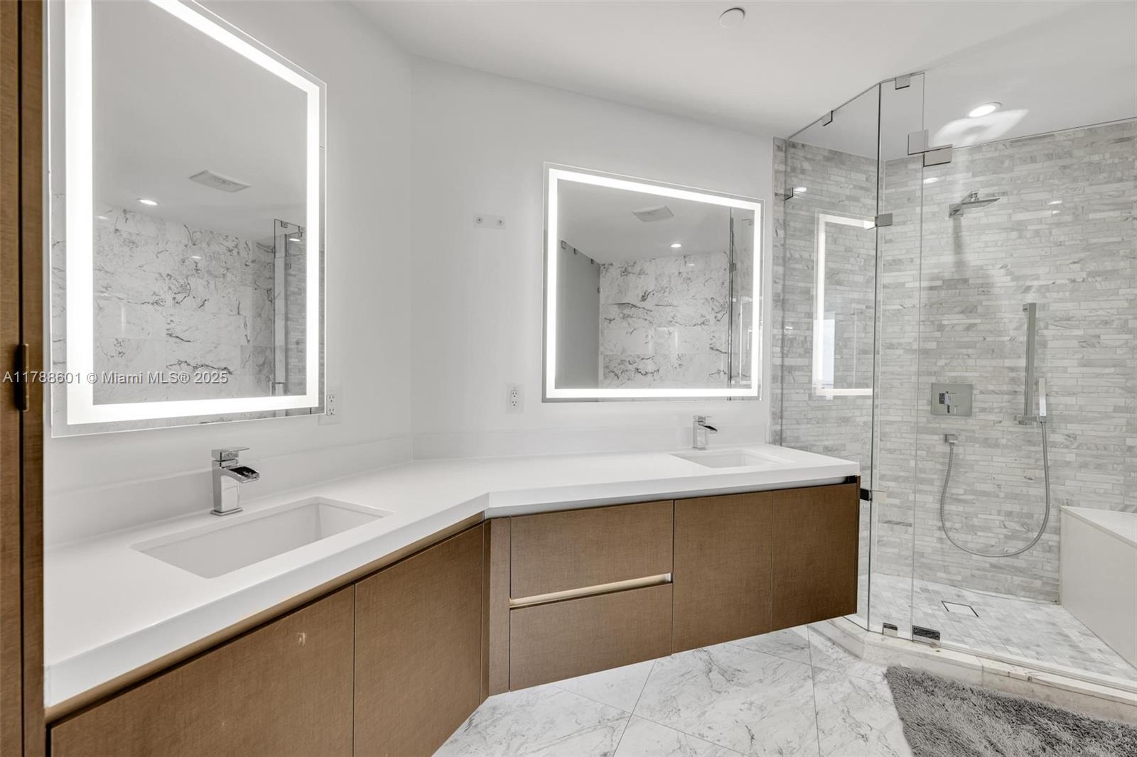 851 NE 1st Ave #3708, Miami FL 33132