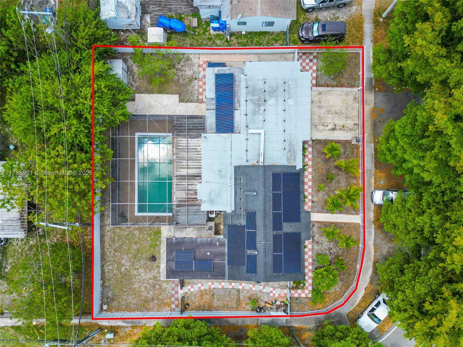 2740 NW 175th St, Miami Gardens, Florida image 38
