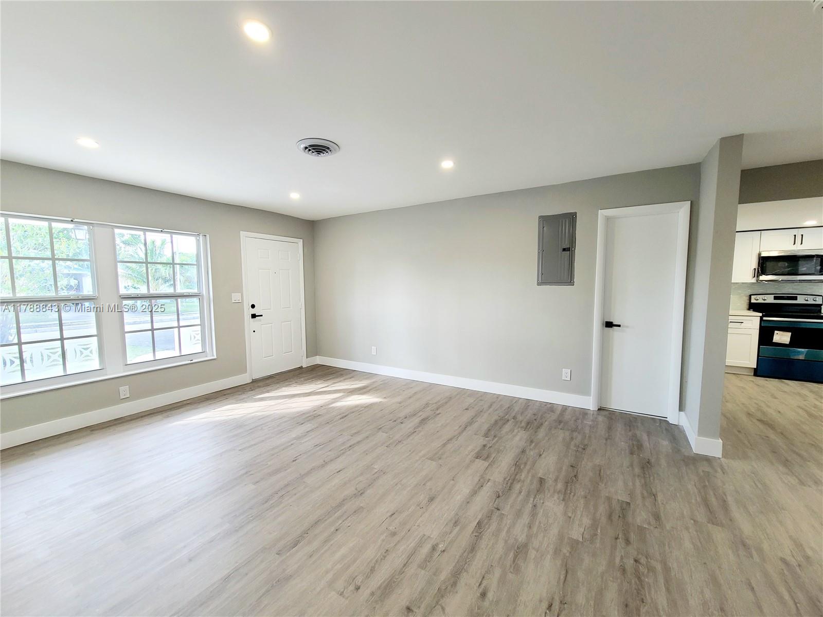 Property photo # 3