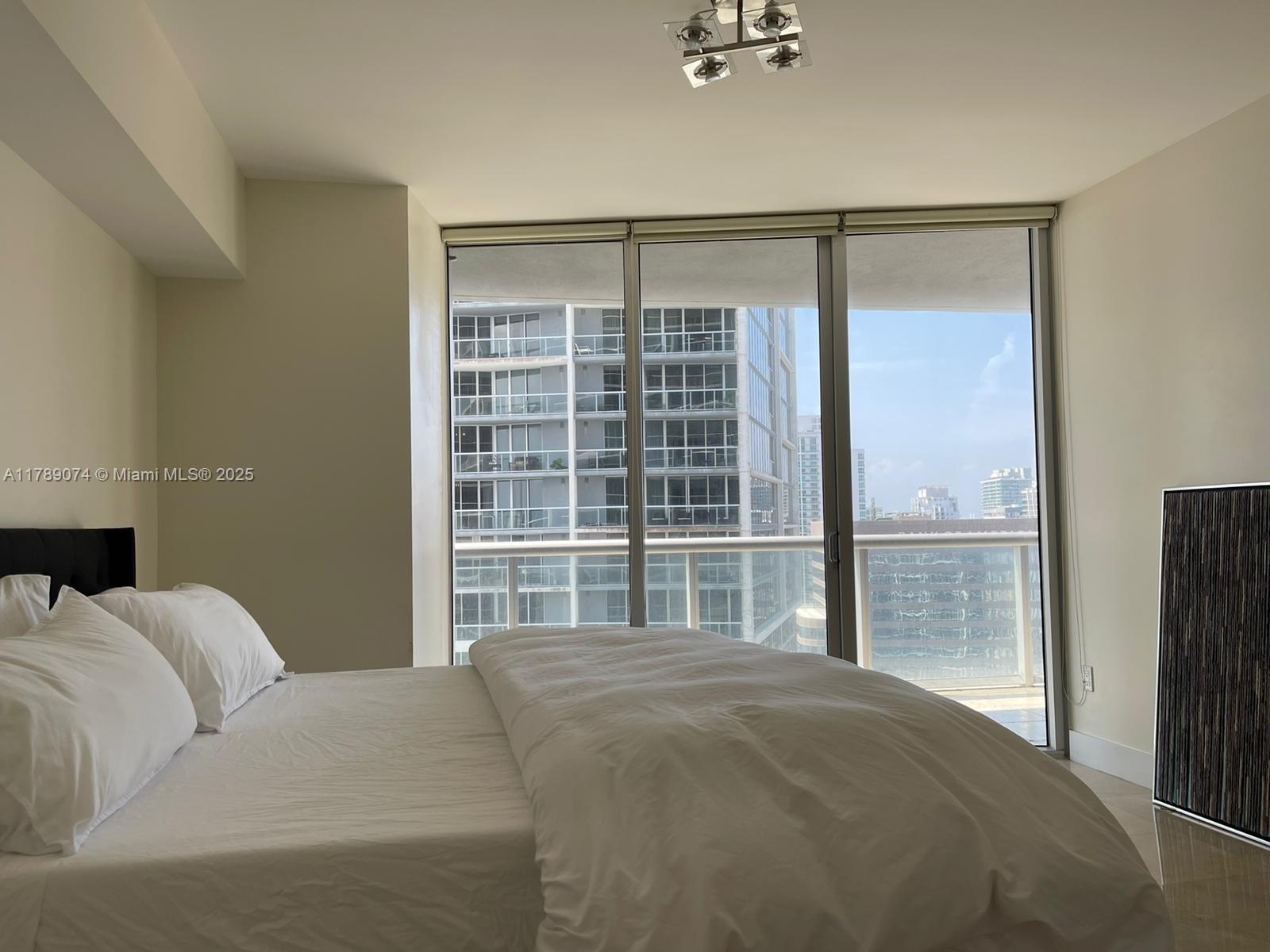 475 BRICKELL AVE #4311, Miami FL 33131
