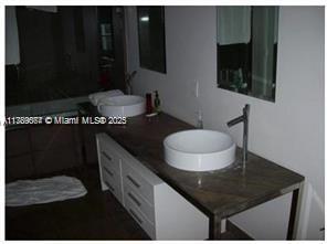 475 BRICKELL AVE #4311, Miami FL 33131