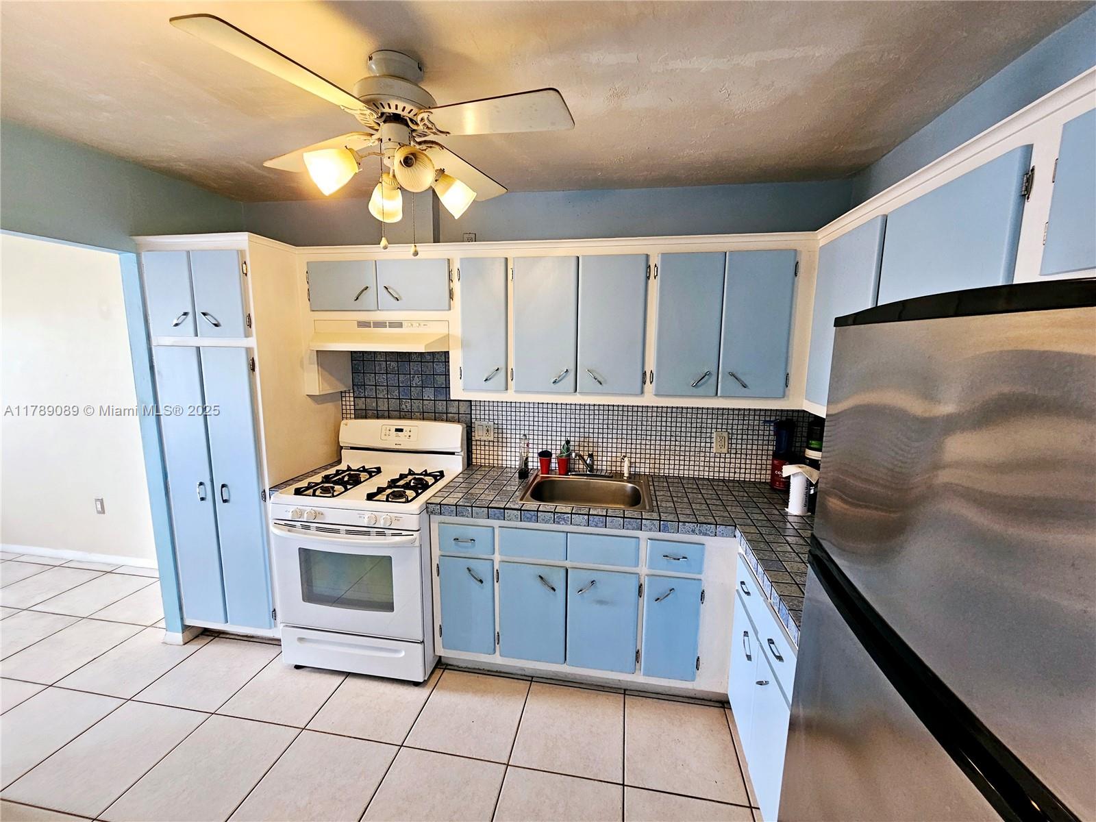 Listing Photo 6