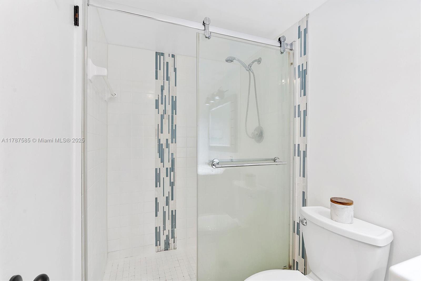 441 SE 3 Rd. St. #302, Dania Beach, Florida image 11