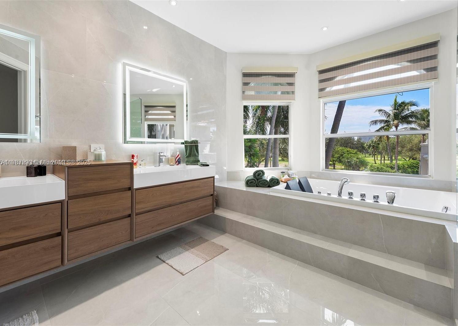 1031 Harbor Ct, Hollywood, Florida image 13