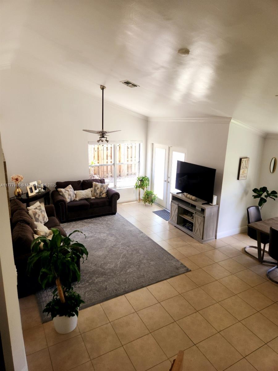 2984 Tall Oak Ct, Davie, Florida image 11