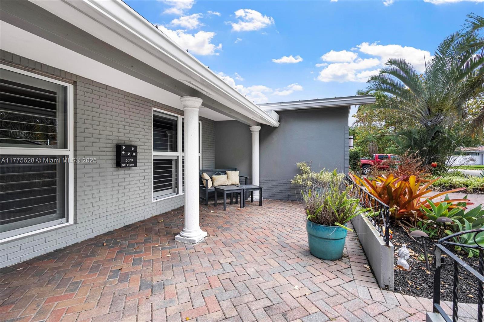 5670 NE 21st Dr, Fort Lauderdale, Florida image 32