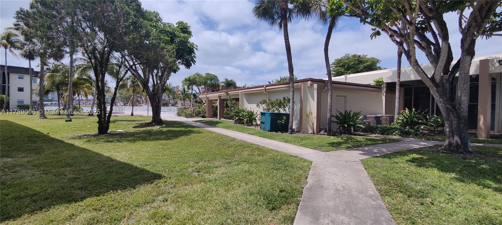 1540 NE 191st St #122 For Sale A11789006, FL