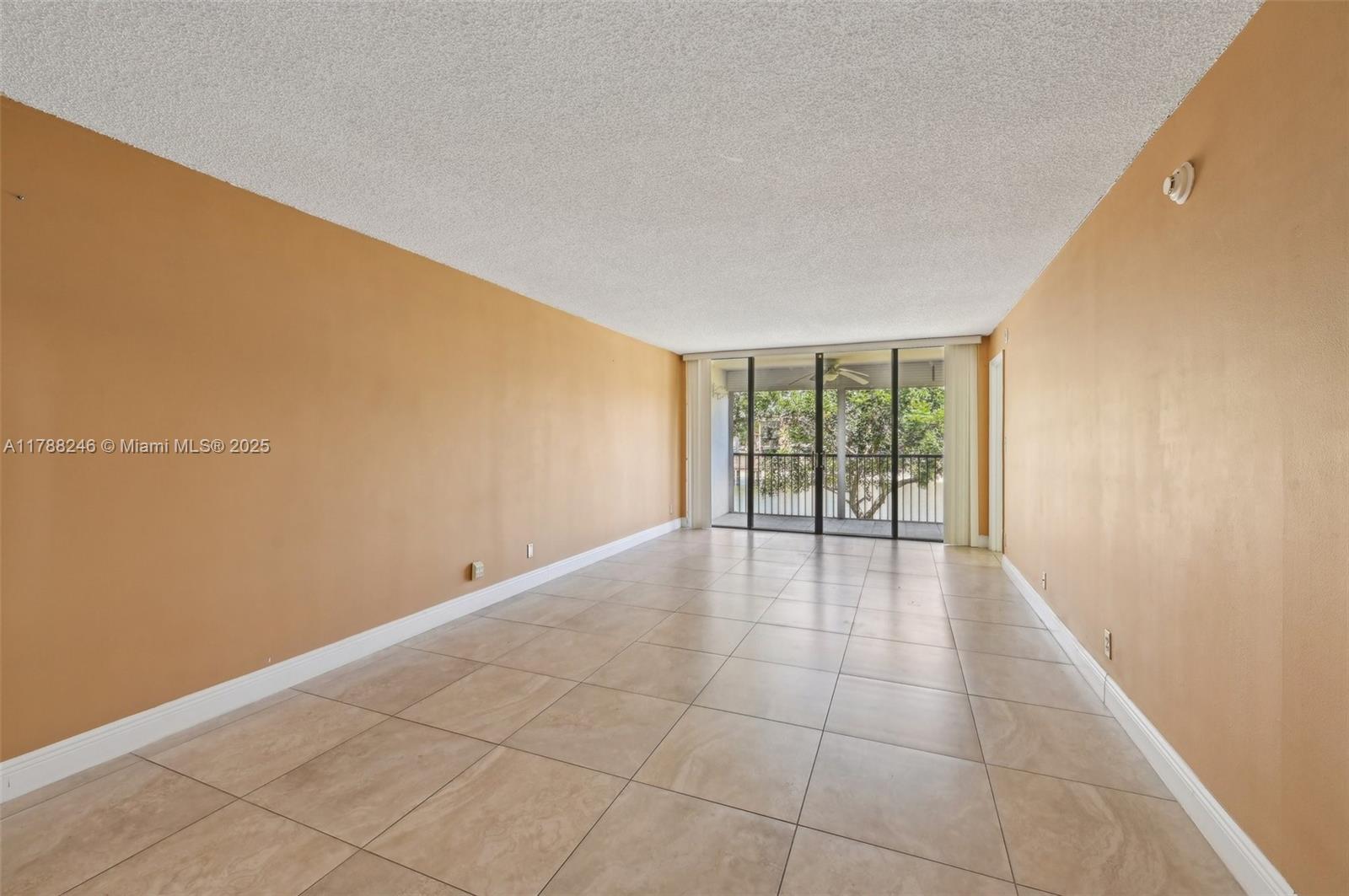6622 Coral Lake Dr #210, Margate, Florida image 10