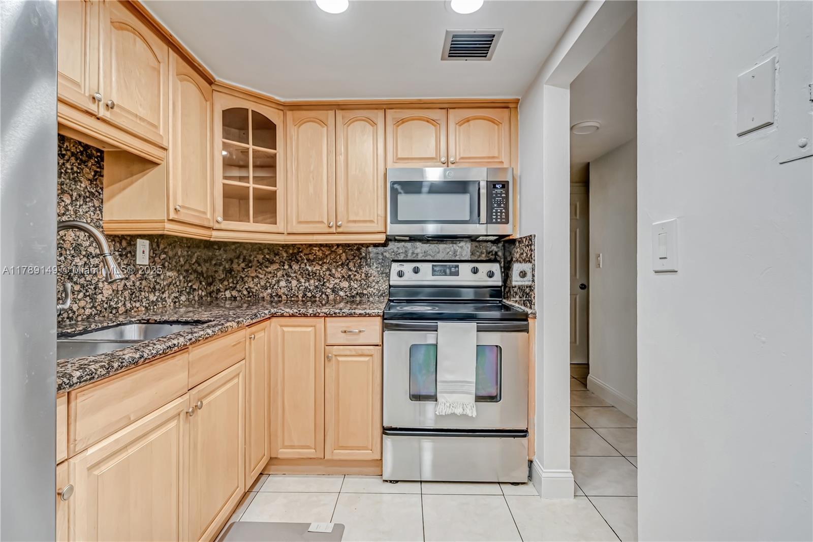 Property photo # 6